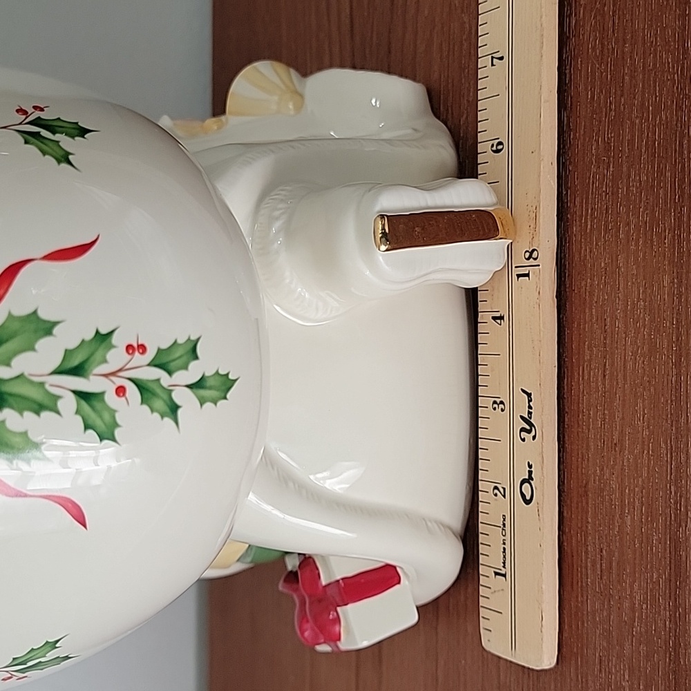 Vintage 1999 Lenox Holiday Collection Santa Skates Cookie Jar - Picture 13 of 13
